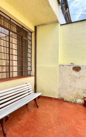 Casa à venda com 112m², 2 quartos e 1 vaga Casa à venda com 112m², 2 quartos e 1 vagaÁrea externa