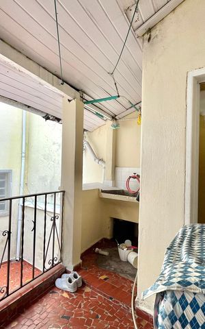 Casa à venda com 112m², 2 quartos e 1 vaga Casa à venda com 112m², 2 quartos e 1 vagaÁrea de Serviço