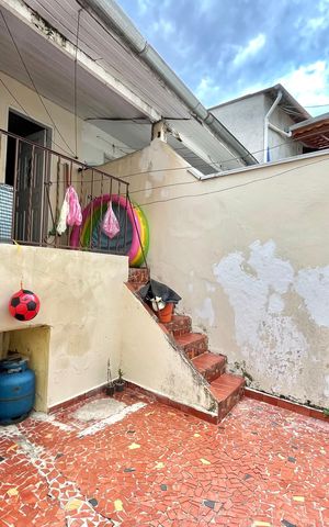 Casa à venda com 112m², 2 quartos e 1 vaga Casa à venda com 112m², 2 quartos e 1 vagaQuintal