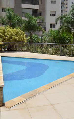 Apartamento à venda com 70m², 2 quartos e 1 vagaÁrea comum - Piscina