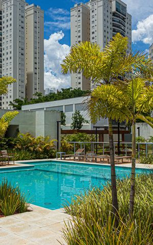 Apartamento à venda com 121m², 3 quartos e 2 vagas Apartamento à venda com 121m², 3 quartos e 2 vagasÁrea comum - Piscina
