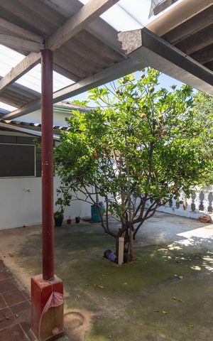 Casa à venda com 188m², 3 quartos e 3 vagasQuintal