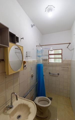 Casa à venda com 188m², 3 quartos e 3 vagasCasa 2 - Banheiro social