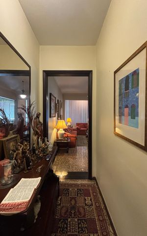 Apartamento à venda com 140m², 2 quartos e 1 vaga Apartamento à venda com 140m², 2 quartos e 1 vagaSala - hall de entrada