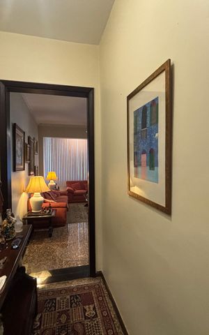 Apartamento à venda com 140m², 2 quartos e 1 vaga Apartamento à venda com 140m², 2 quartos e 1 vagaSala - hall de entrada