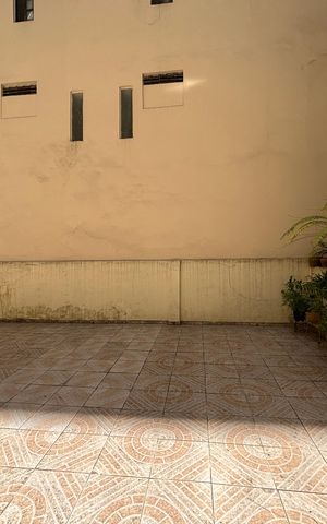 Apartamento à venda com 140m², 2 quartos e 1 vaga Apartamento à venda com 140m², 2 quartos e 1 vagaÁrea comum - piscina