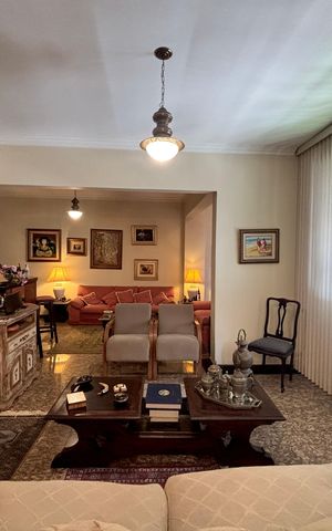 Apartamento à venda com 140m², 2 quartos e 1 vaga Apartamento à venda com 140m², 2 quartos e 1 vagaSala