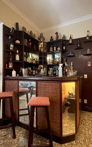 Apartamento à venda com 140m², 2 quartos e 1 vaga Apartamento à venda com 140m², 2 quartos e 1 vagaSala