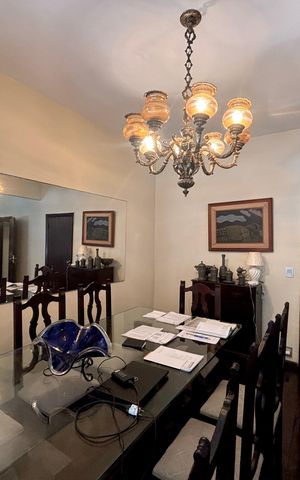 Apartamento à venda com 140m², 2 quartos e 1 vaga Apartamento à venda com 140m², 2 quartos e 1 vagaSala