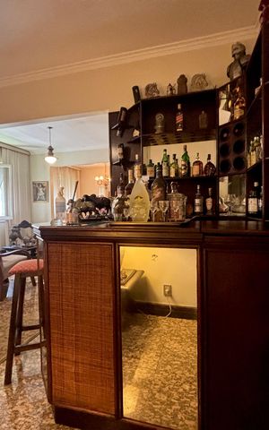 Apartamento à venda com 140m², 2 quartos e 1 vaga Apartamento à venda com 140m², 2 quartos e 1 vagaSala