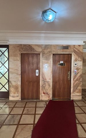 Apartamento à venda com 140m², 2 quartos e 1 vaga Apartamento à venda com 140m², 2 quartos e 1 vagaPortaria