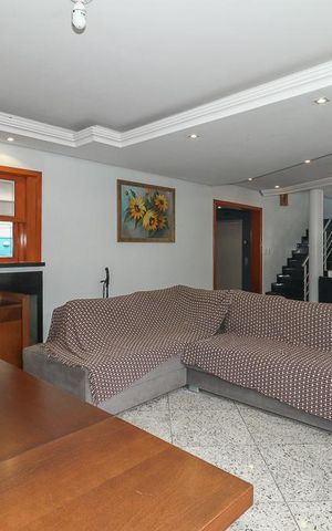 Casa de condomínio para alugar com 600m², 5 quartos e 4 vagasSala