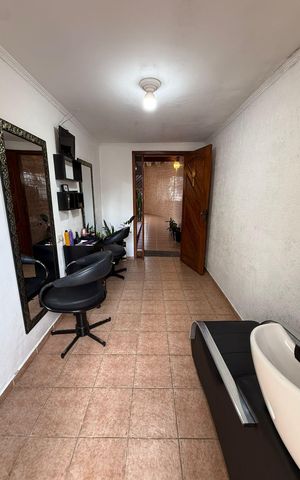 Casa à venda com 103m², 2 quartos e 2 vagas