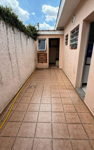 Casa à venda com 103m², 2 quartos e 2 vagas
