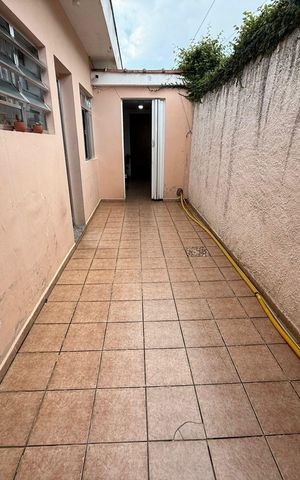 Casa à venda com 103m², 2 quartos e 2 vagas