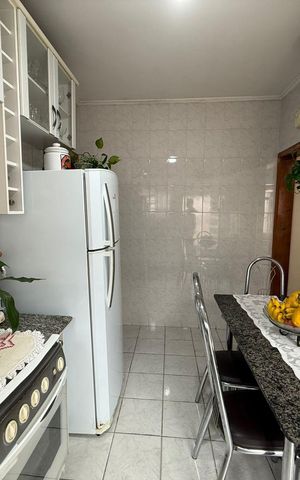 Casa à venda com 103m², 2 quartos e 2 vagas