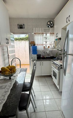Casa à venda com 103m², 2 quartos e 2 vagas