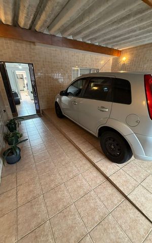 Casa à venda com 103m², 2 quartos e 2 vagas