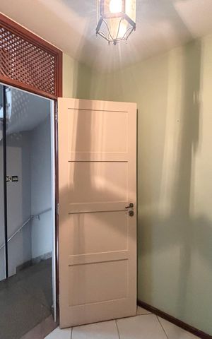 Apartamento à venda com 103m², 2 quartos e sem vagaHall de entrada externo