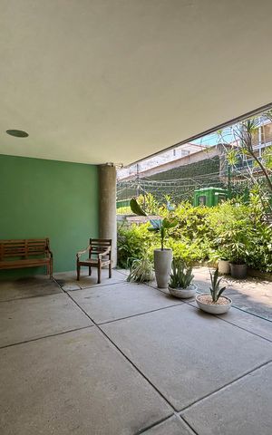 Apartamento à venda com 103m², 2 quartos e sem vagaÁrea comum