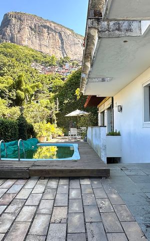 Apartamento à venda com 333m², 4 quartos e 4 vagas