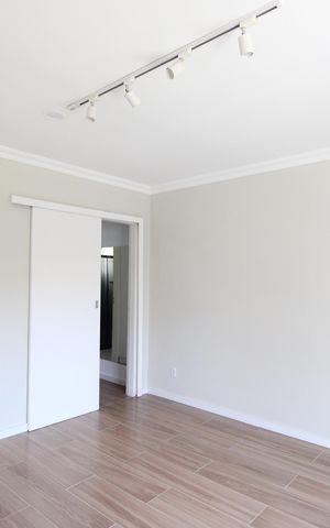 Casa de condomínio à venda com 170m², 3 quartos e 1 vagaSuíte