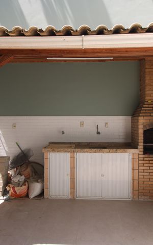 Casa de condomínio à venda com 170m², 3 quartos e 1 vagaQuintal - Churrasqueira