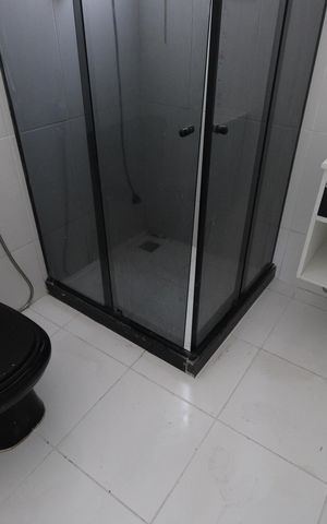 Casa de condomínio à venda com 170m², 3 quartos e 1 vagaBanheiro da suíte