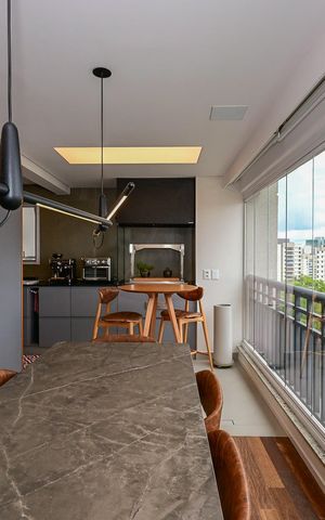 Apartamento à venda com 128m², 2 quartos e 4 vagasVaranda