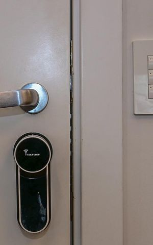 Apartamento à venda com 128m², 2 quartos e 4 vagasFechadura Eletrônica