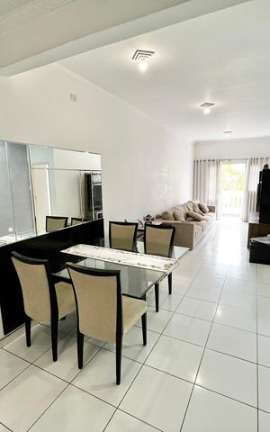 Casa à venda com 280m², 5 quartos e 2 vagas Casa à venda com 280m², 5 quartos e 2 vagasSala 2
