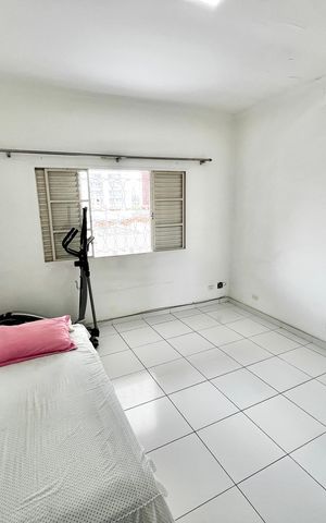 Casa à venda com 280m², 5 quartos e 2 vagas Casa à venda com 280m², 5 quartos e 2 vagasQuarto 3