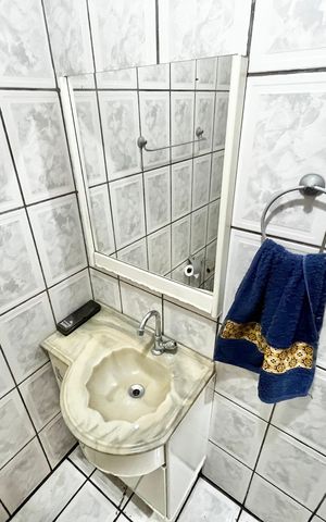 Casa à venda com 280m², 5 quartos e 2 vagas Casa à venda com 280m², 5 quartos e 2 vagasBanheiro de serviço