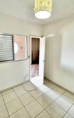 Casa à venda com 280m², 5 quartos e 2 vagas Casa à venda com 280m², 5 quartos e 2 vagasTerraço Quarto