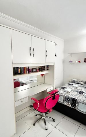 Casa à venda com 280m², 5 quartos e 2 vagas Casa à venda com 280m², 5 quartos e 2 vagasQuarto 4