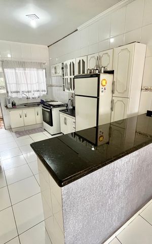 Casa à venda com 280m², 5 quartos e 2 vagas Casa à venda com 280m², 5 quartos e 2 vagasCozinha 2
