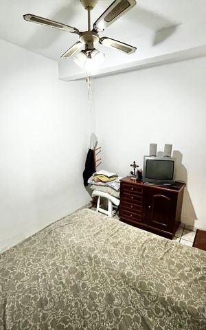 Casa à venda com 280m², 5 quartos e 2 vagas Casa à venda com 280m², 5 quartos e 2 vagasQuarto 2