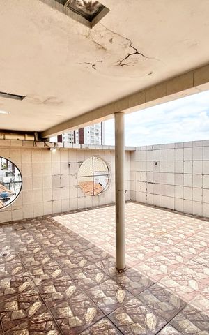 Casa à venda com 280m², 5 quartos e 2 vagas Casa à venda com 280m², 5 quartos e 2 vagasVaranda gourmet