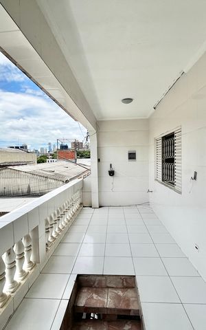 Casa à venda com 280m², 5 quartos e 2 vagas Casa à venda com 280m², 5 quartos e 2 vagasVaranda da Sala 2