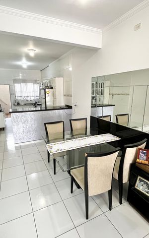 Casa à venda com 280m², 5 quartos e 2 vagas Casa à venda com 280m², 5 quartos e 2 vagasSala 2
