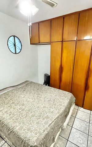 Casa à venda com 280m², 5 quartos e 2 vagas Casa à venda com 280m², 5 quartos e 2 vagasQuarto 2