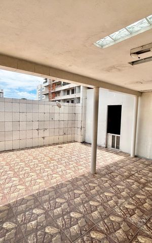 Casa à venda com 280m², 5 quartos e 2 vagas Casa à venda com 280m², 5 quartos e 2 vagasVaranda gourmet