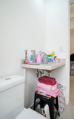 Apartamento à venda com 86m², 2 quartos e 2 vagasBanheiro da suíte 2