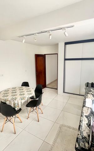 Casa para alugar com 382m², 6 quartos e 4 vagas Casa para alugar com 382m², 6 quartos e 4 vagasCozinha 2