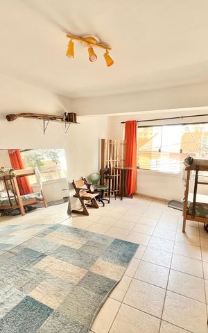 Casa para alugar com 382m², 6 quartos e 4 vagas Casa para alugar com 382m², 6 quartos e 4 vagasQuarto 1