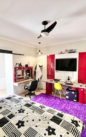 Casa para alugar com 382m², 6 quartos e 4 vagas Casa para alugar com 382m², 6 quartos e 4 vagasQuarto 3