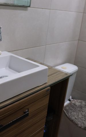 Apartamento à venda com 59m², 2 quartos e 1 vaga Apartamento à venda com 59m², 2 quartos e 1 vagaBanheiro