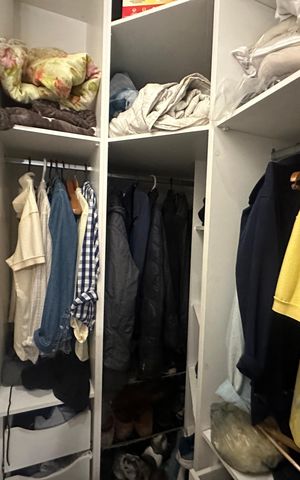 Apartamento à venda com 59m², 2 quartos e 1 vaga Apartamento à venda com 59m², 2 quartos e 1 vagaCloset da suíte