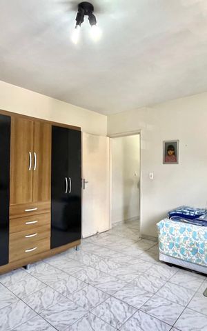 Casa à venda com 130m², 2 quartos e 2 vagas Casa à venda com 130m², 2 quartos e 2 vagasQuarto 1