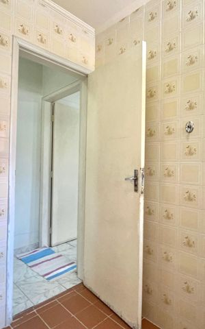 Casa à venda com 130m², 2 quartos e 2 vagas Casa à venda com 130m², 2 quartos e 2 vagasBanheiro